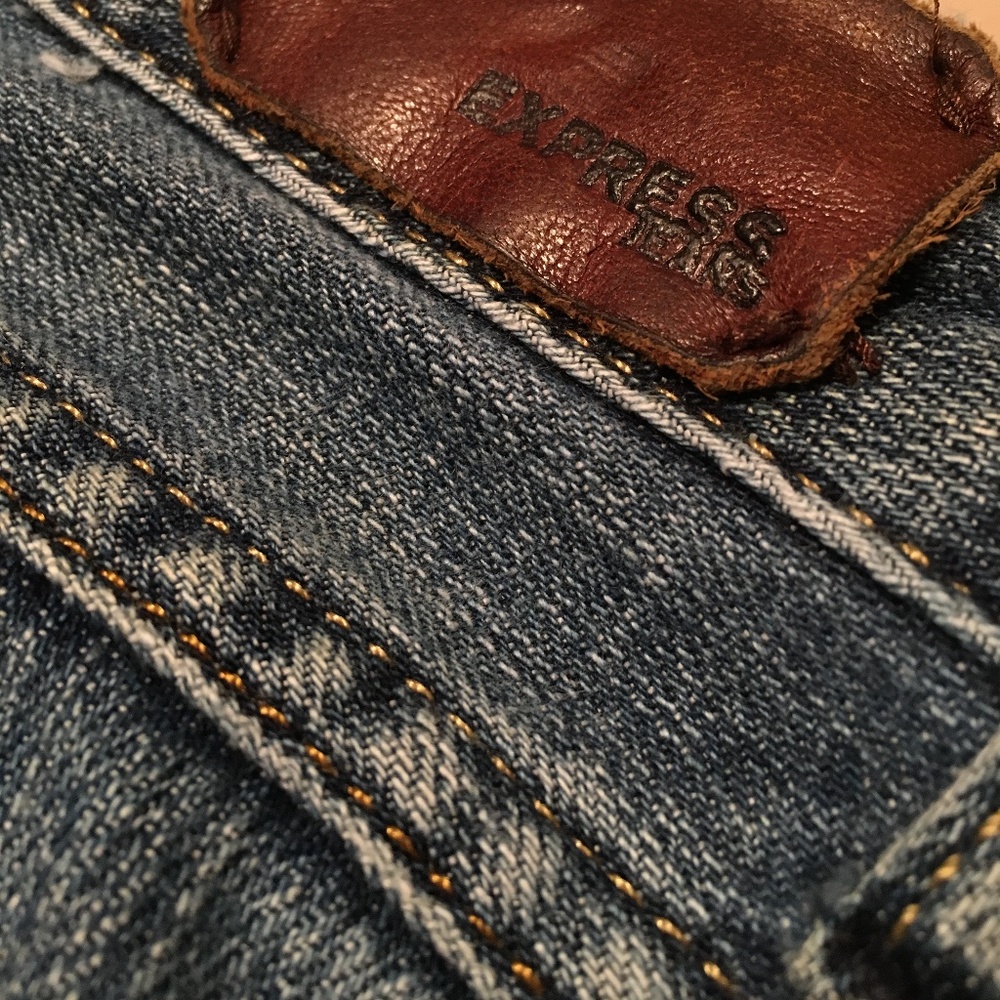 Express Mid Rise Boot Cut Jeans - Picture 7 of 8